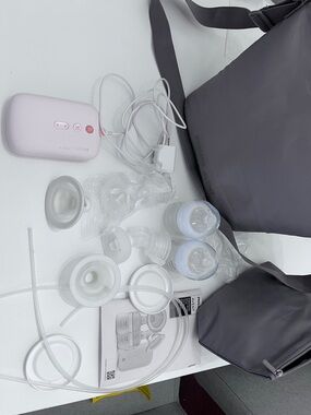 Philips Avent Pink Electric Breast Pump and Accessories